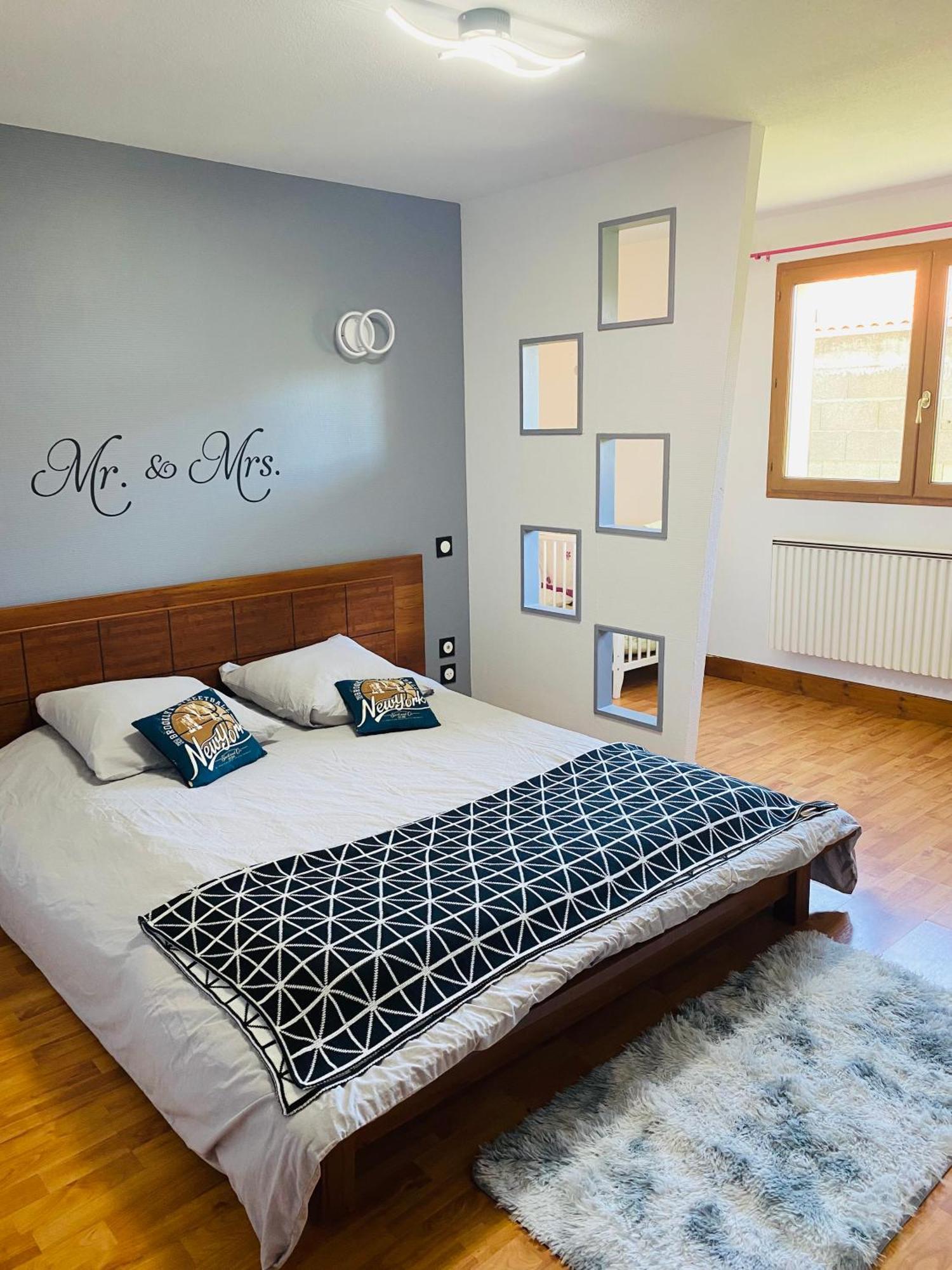 Spacieux Appartement 110M2 Avec Terrasse Privative Beauregard-Vendon ภายนอก รูปภาพ